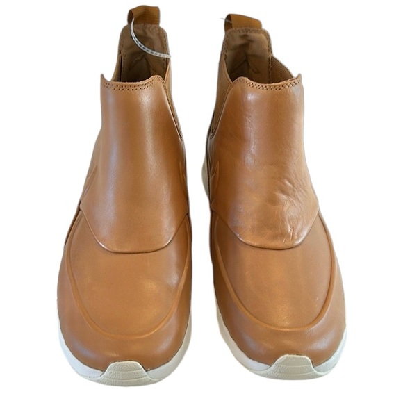 Nike Air Max Caramel Ale Brown Thea Mid Ankle Booties Sneakers Womens 10 NEW - Picture 2 of 16